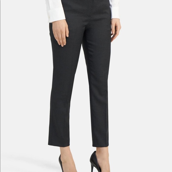 Classic Crop Pant in Stretch Wool -Theory - Picture 11 of 11